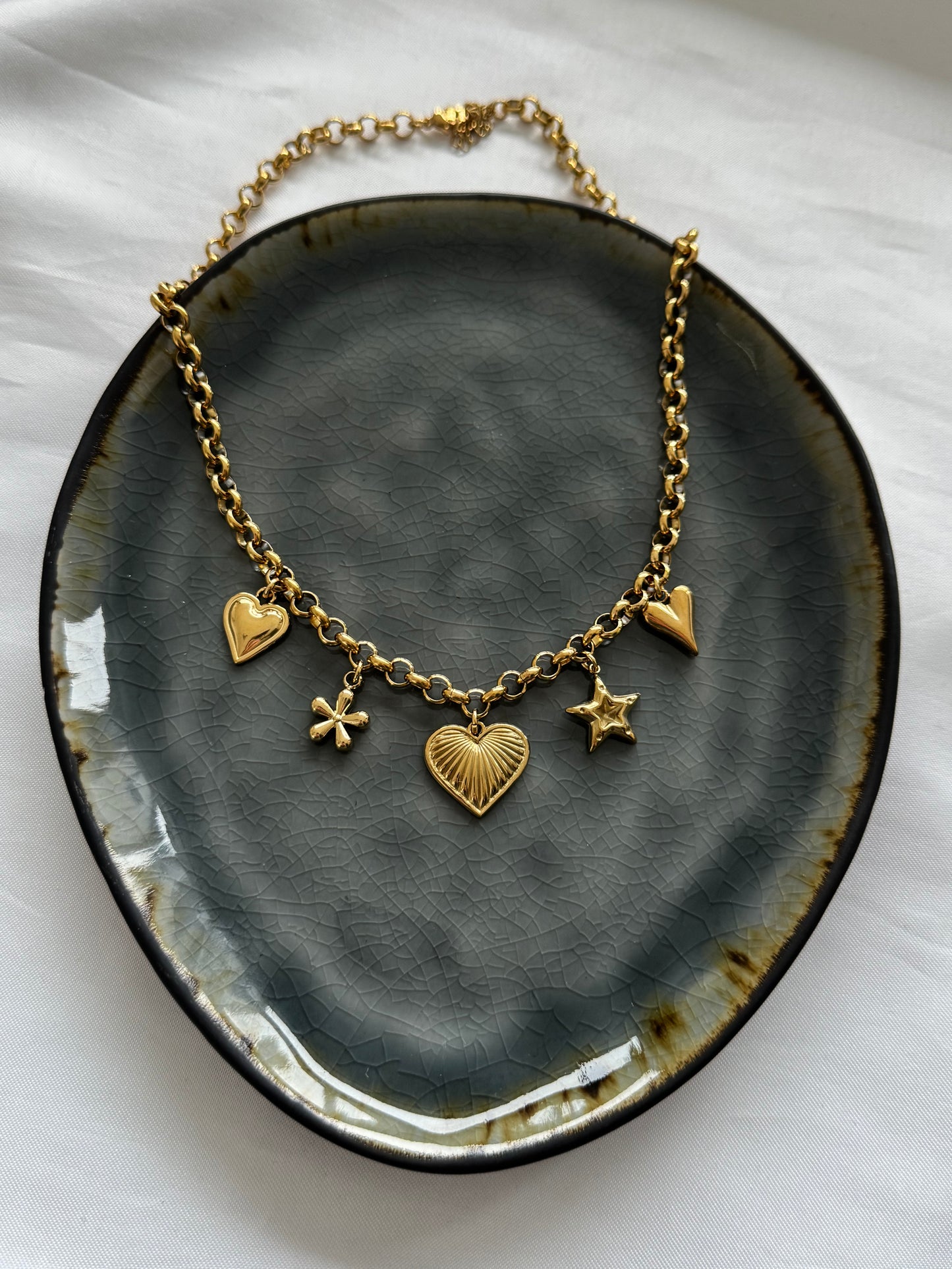 ‘KISSES’ ketting - goud